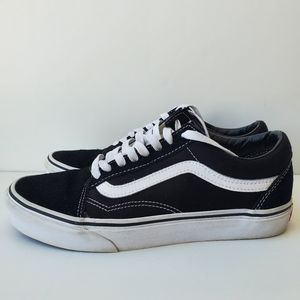 Vans Old Skool black and white classic sneaker shoes